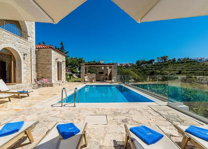 Hectoras Villa In Plaka By Apokoronas-Villas