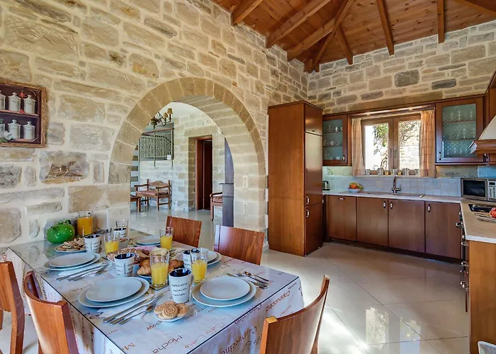 Hectoras Villa In Plaka By Apokoronas-Villas