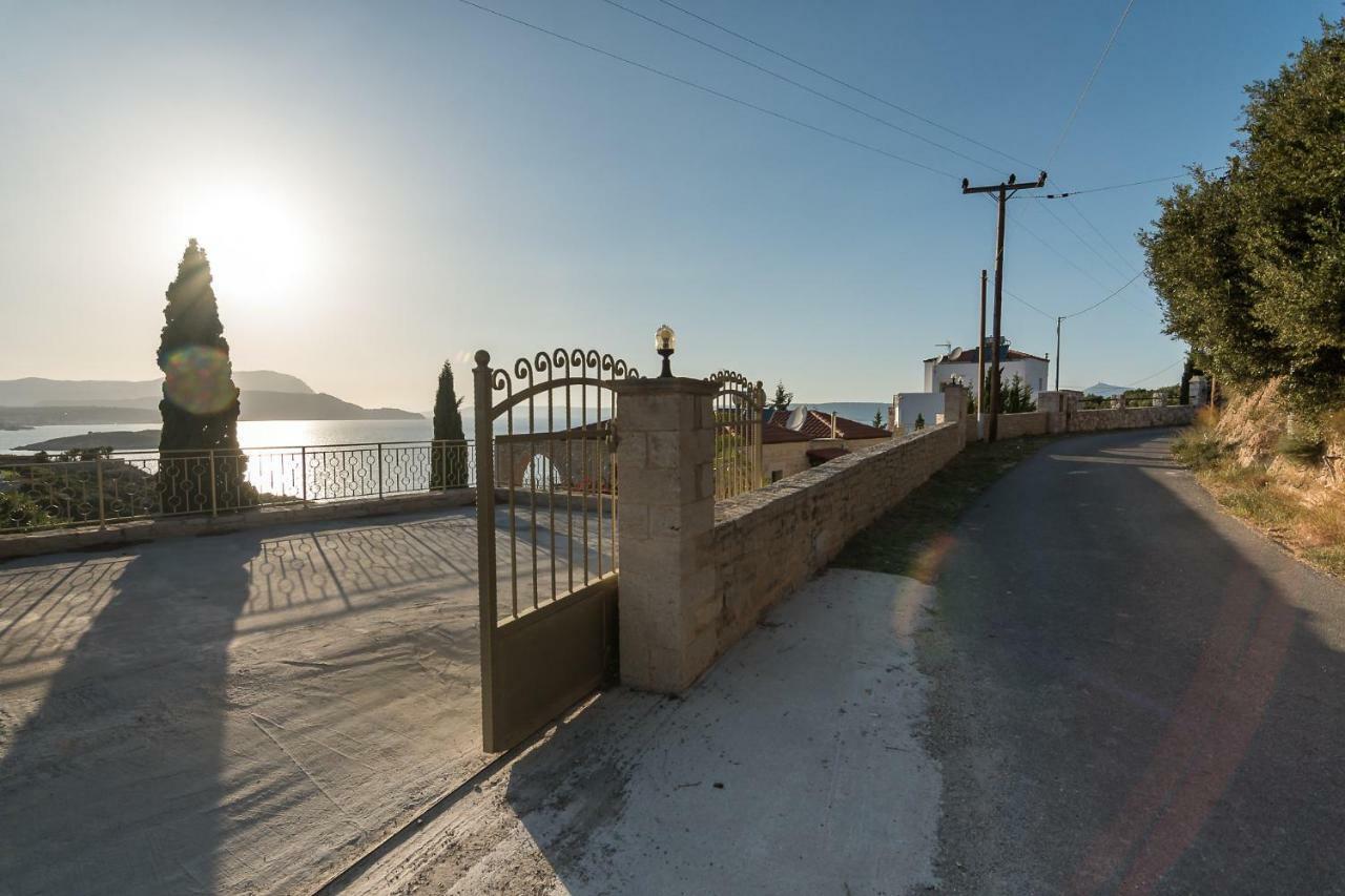 Hectoras In By Apokoronas-villas Вилла Плака