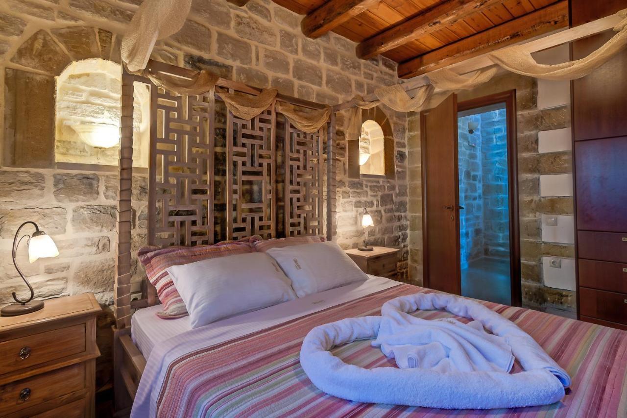 Hectoras In By Apokoronas-villas Вилла
