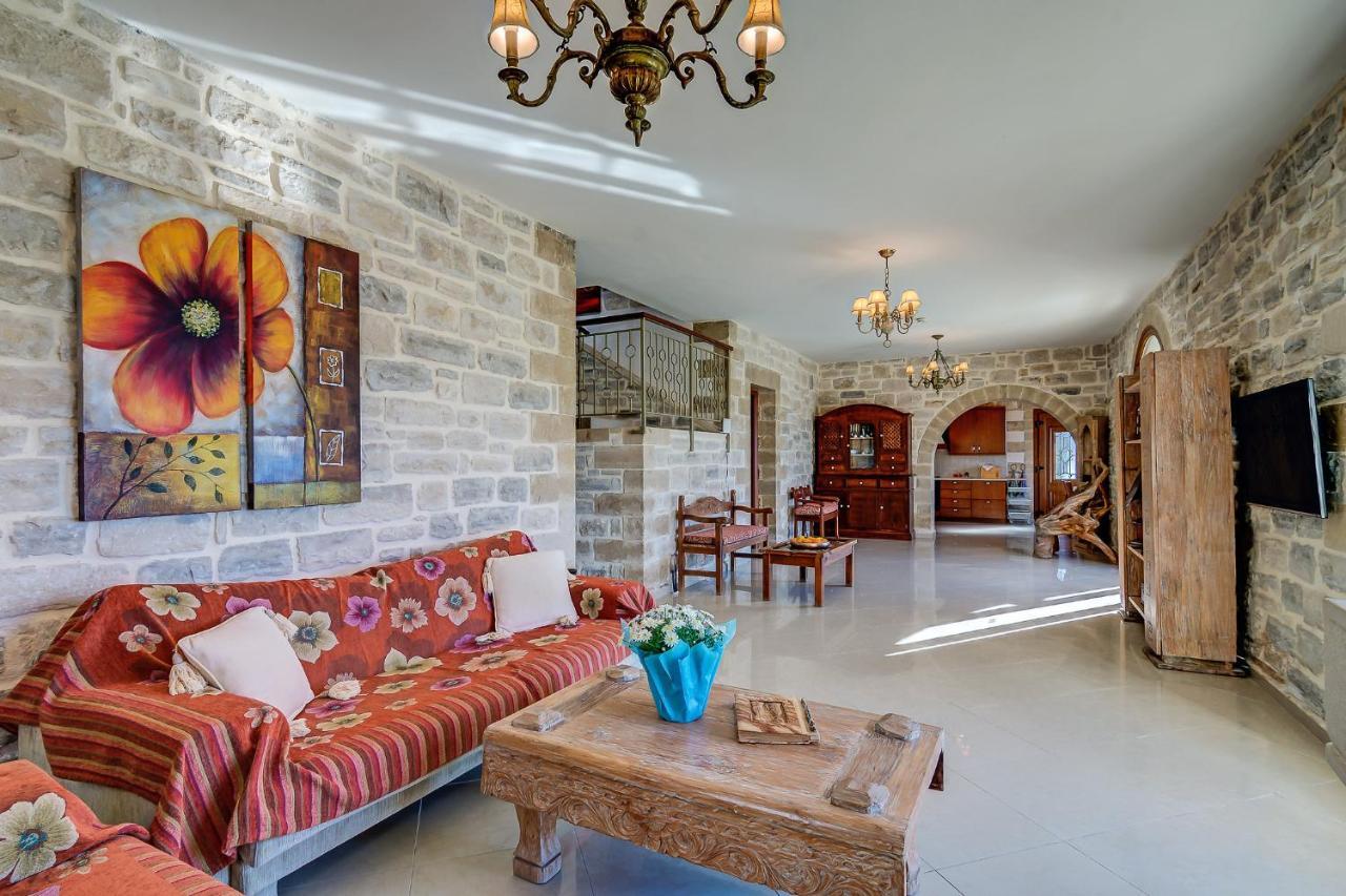 Вилла Hectoras In By Apokoronas-villas *